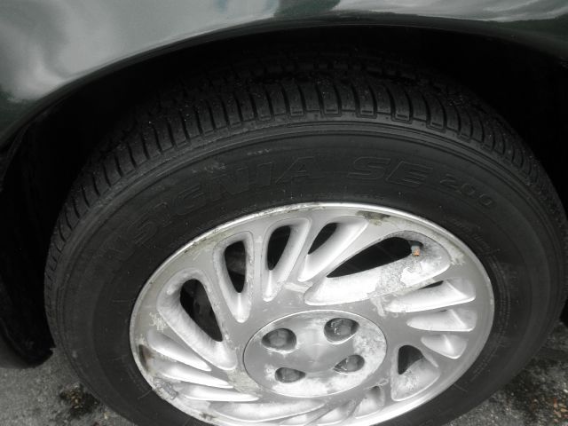 Saturn S Series 1999 photo 12