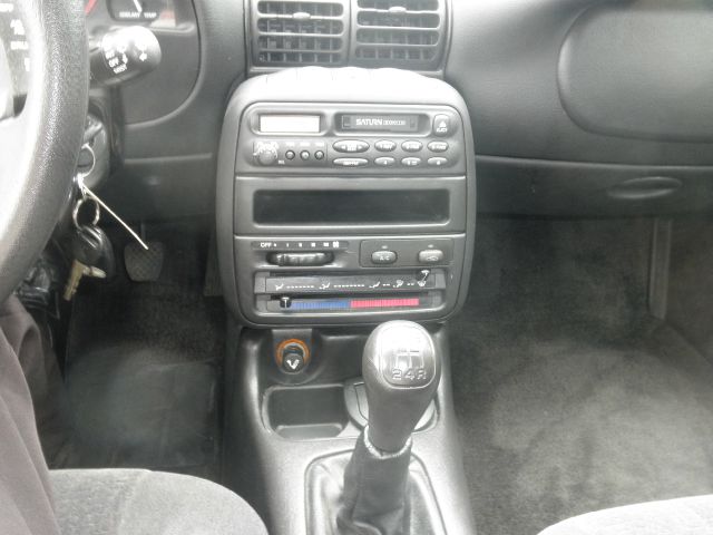 Saturn S Series 1999 photo 4