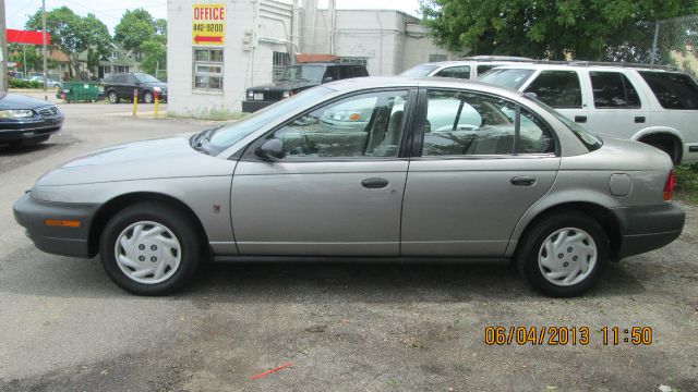 Saturn S Series 1999 photo 2