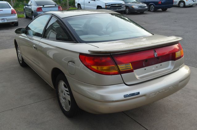 Saturn S Series 1999 photo 2