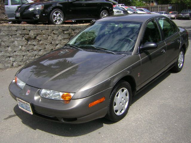 Saturn S Series 2000 photo 8