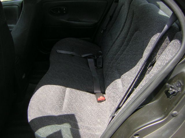 Saturn S Series 2000 photo 9