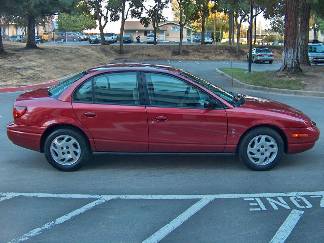 Saturn S Series 2000 photo 2