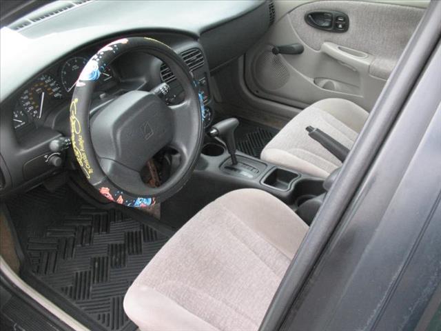 Saturn S Series 2000 photo 4