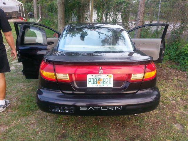 Saturn S Series 2000 photo 2