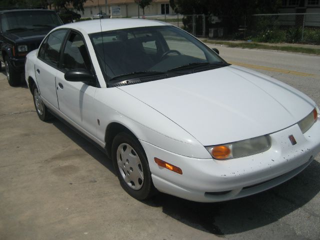 Saturn S Series 2000 photo 1