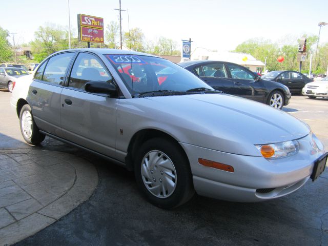 Saturn S Series 2000 photo 1
