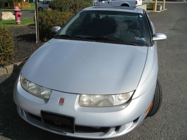 Saturn S Series 2000 photo 2