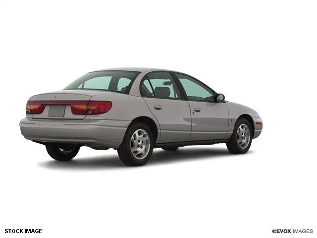 Saturn S Series XLS Sedan
