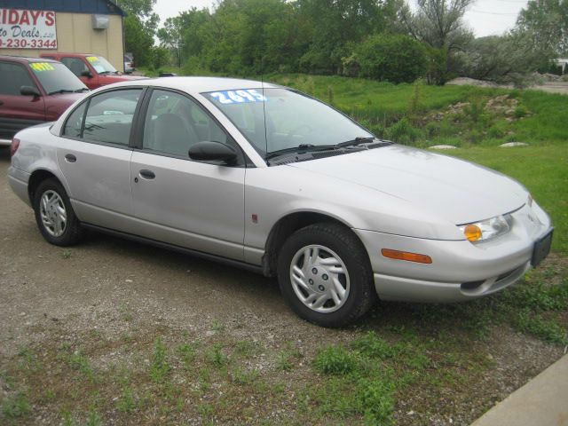 Saturn S Series 2001 photo 1