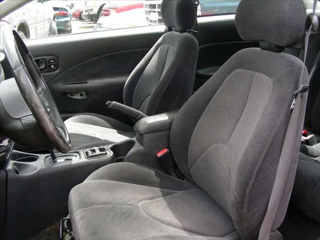 Saturn S Series 2001 photo 5