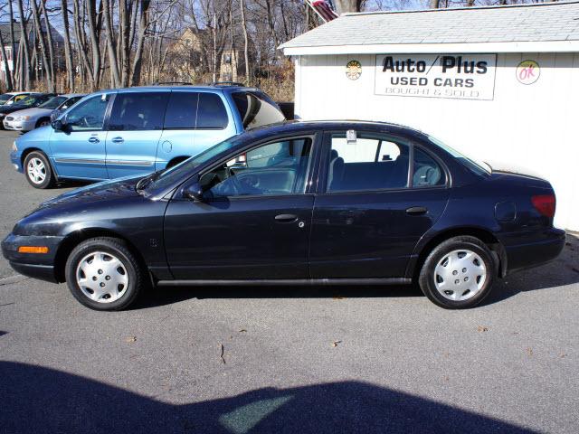 Saturn S Series 2001 photo 2