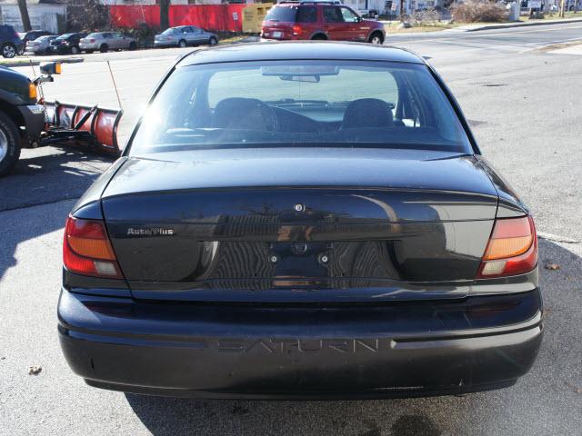 Saturn S Series 2001 photo 3