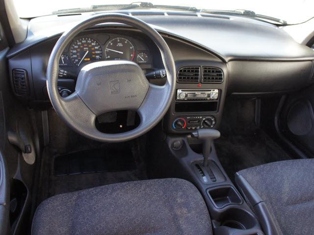 Saturn S Series 2001 photo 5
