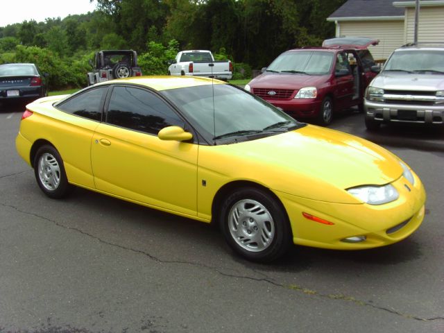 Saturn S Series 2001 photo 4
