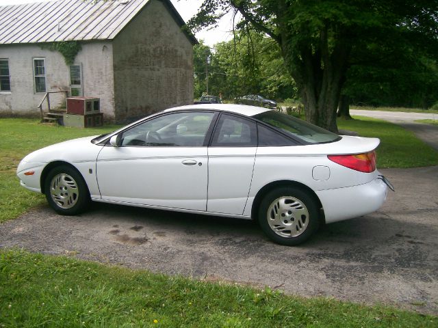Saturn S Series 2001 photo 3