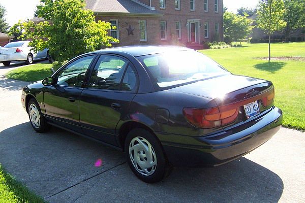 Saturn S Series 2001 photo 1