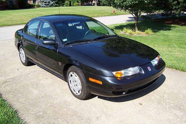 Saturn S Series 2001 photo 3