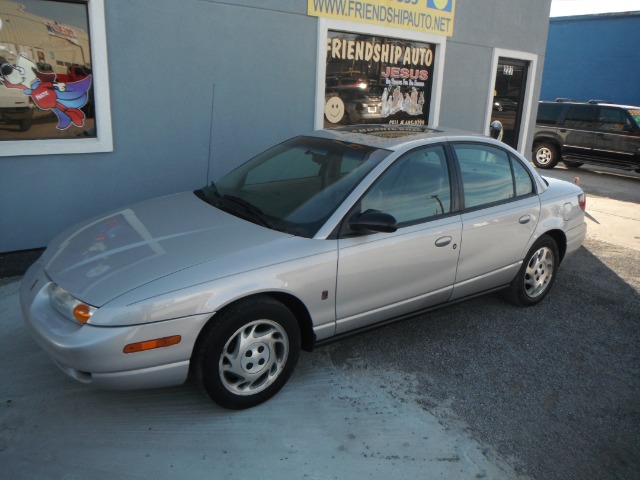 Saturn S Series 2001 photo 2