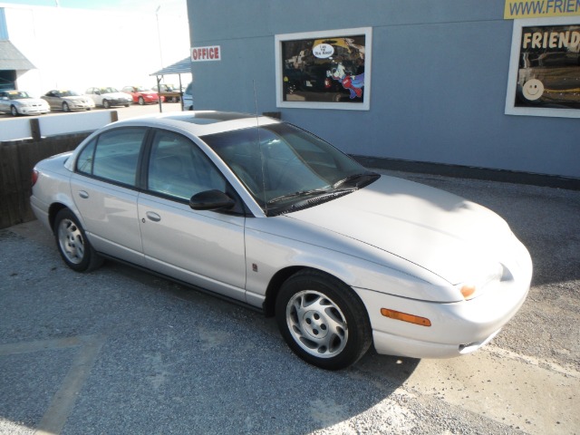 Saturn S Series 2001 photo 4