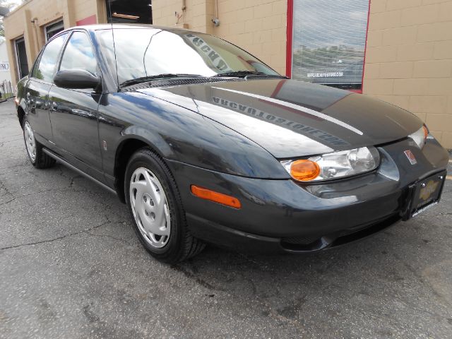 Saturn S Series 2001 photo 17