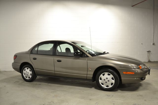 Saturn S Series 2001 photo 4