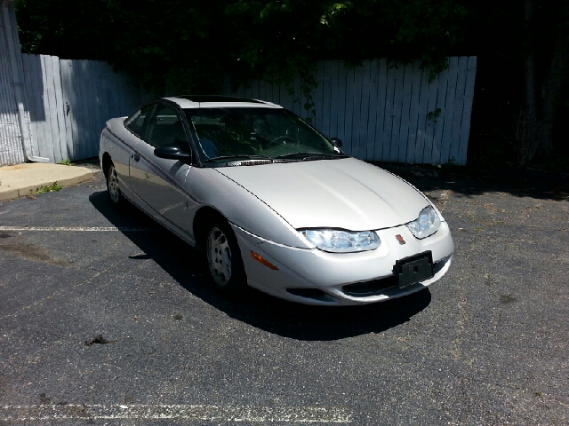 Saturn S Series 2001 photo 2