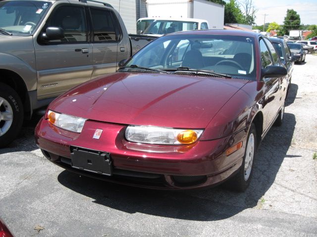 Saturn S Series 2002 photo 2