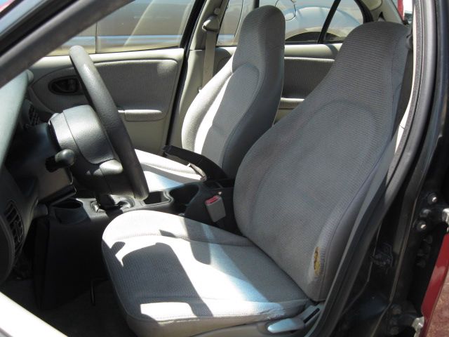 Saturn S Series 2002 photo 6