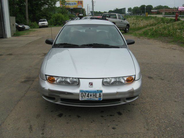 Saturn S Series 2002 photo 2