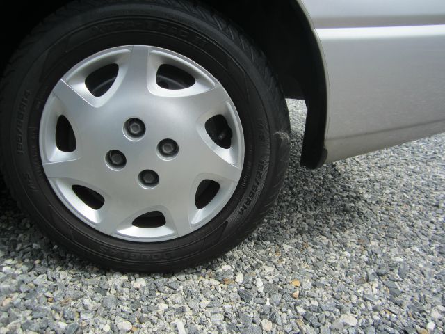 Saturn S Series 2002 photo 3