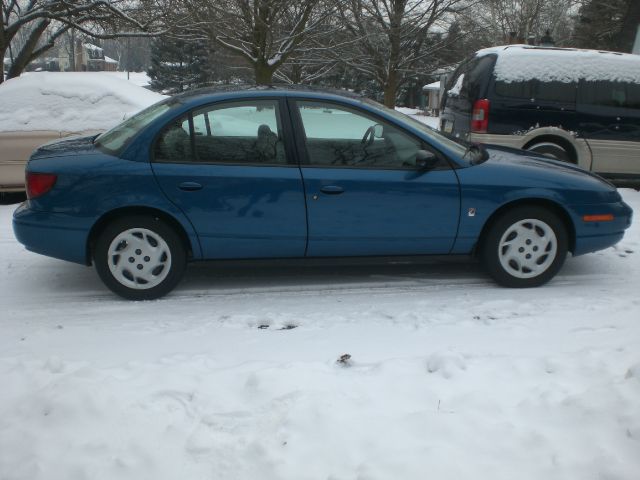 Saturn S Series 2002 photo 2