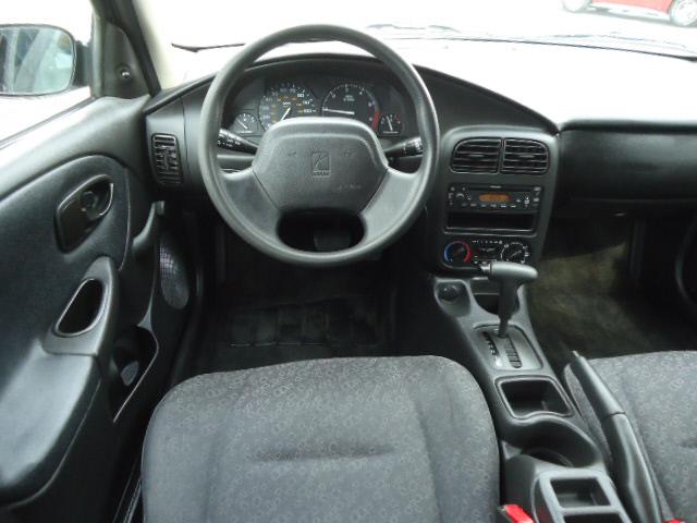 Saturn S Series 2002 photo 2