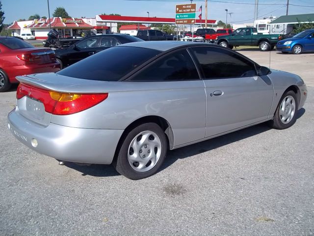 Saturn S Series 2002 photo 2