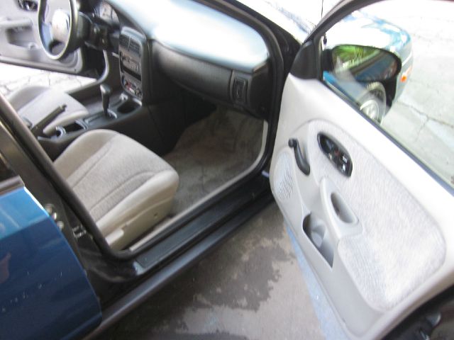 Saturn S Series 2002 photo 10