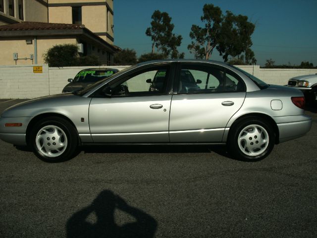 Saturn S Series 2002 photo 2
