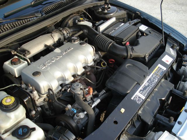 Saturn S Series Base S Sedan