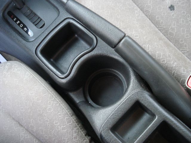 Saturn S Series 2002 photo 10