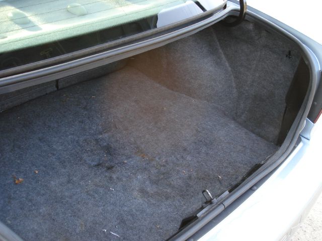 Saturn S Series 2002 photo 13