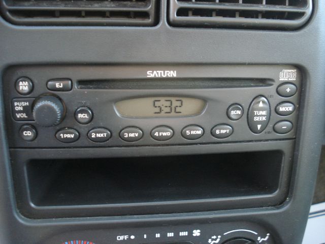 Saturn S Series 2002 photo 22