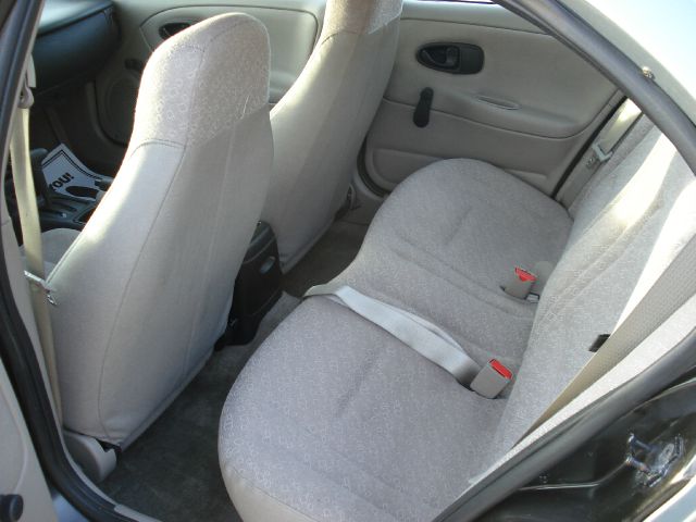 Saturn S Series 2002 photo 30