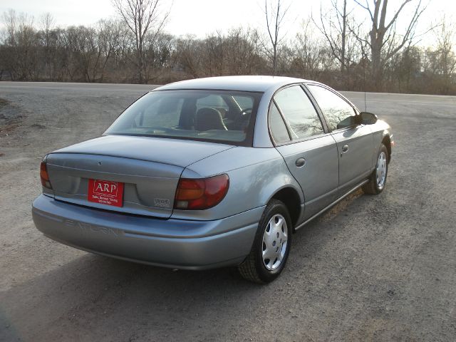 Saturn S Series 2002 photo 37