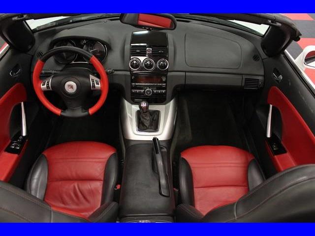Saturn Sky 2007 photo 9