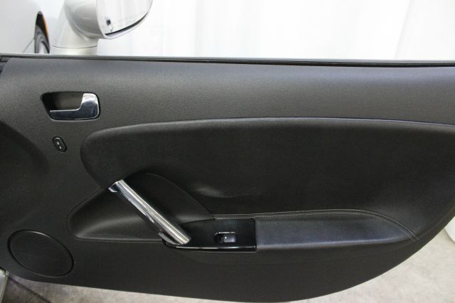 Saturn Sky 2007 photo 18