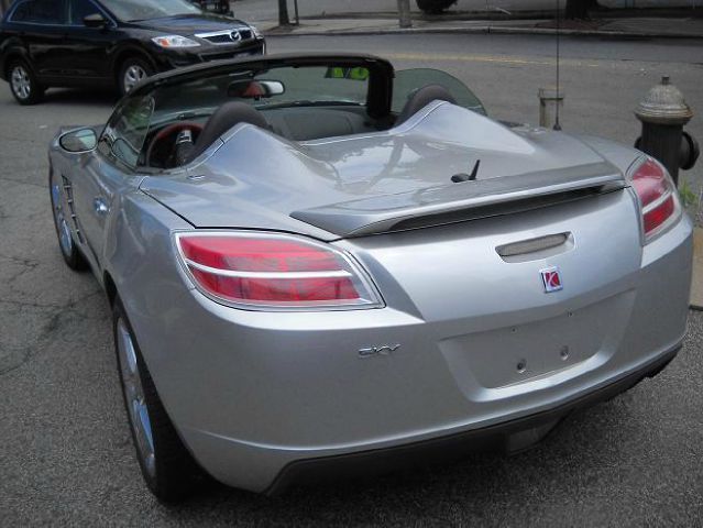 Saturn Sky 2007 photo 9