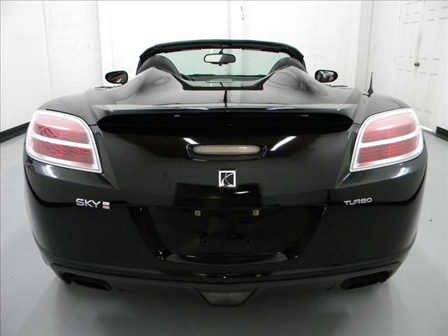 Saturn Sky 2008 photo 2