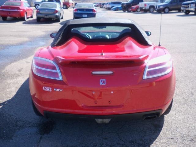 Saturn Sky 2008 photo 5