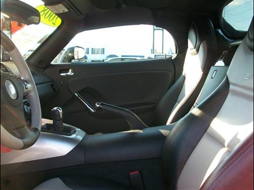 Saturn Sky 2008 photo 4