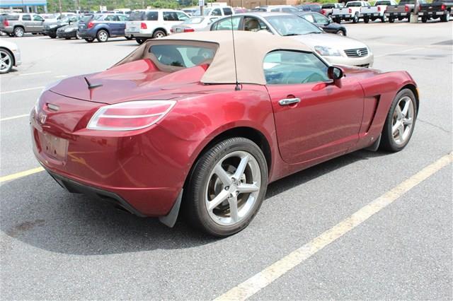 Saturn Sky 2009 photo 2