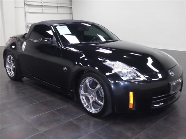 Saturn Sky 2009 photo 4